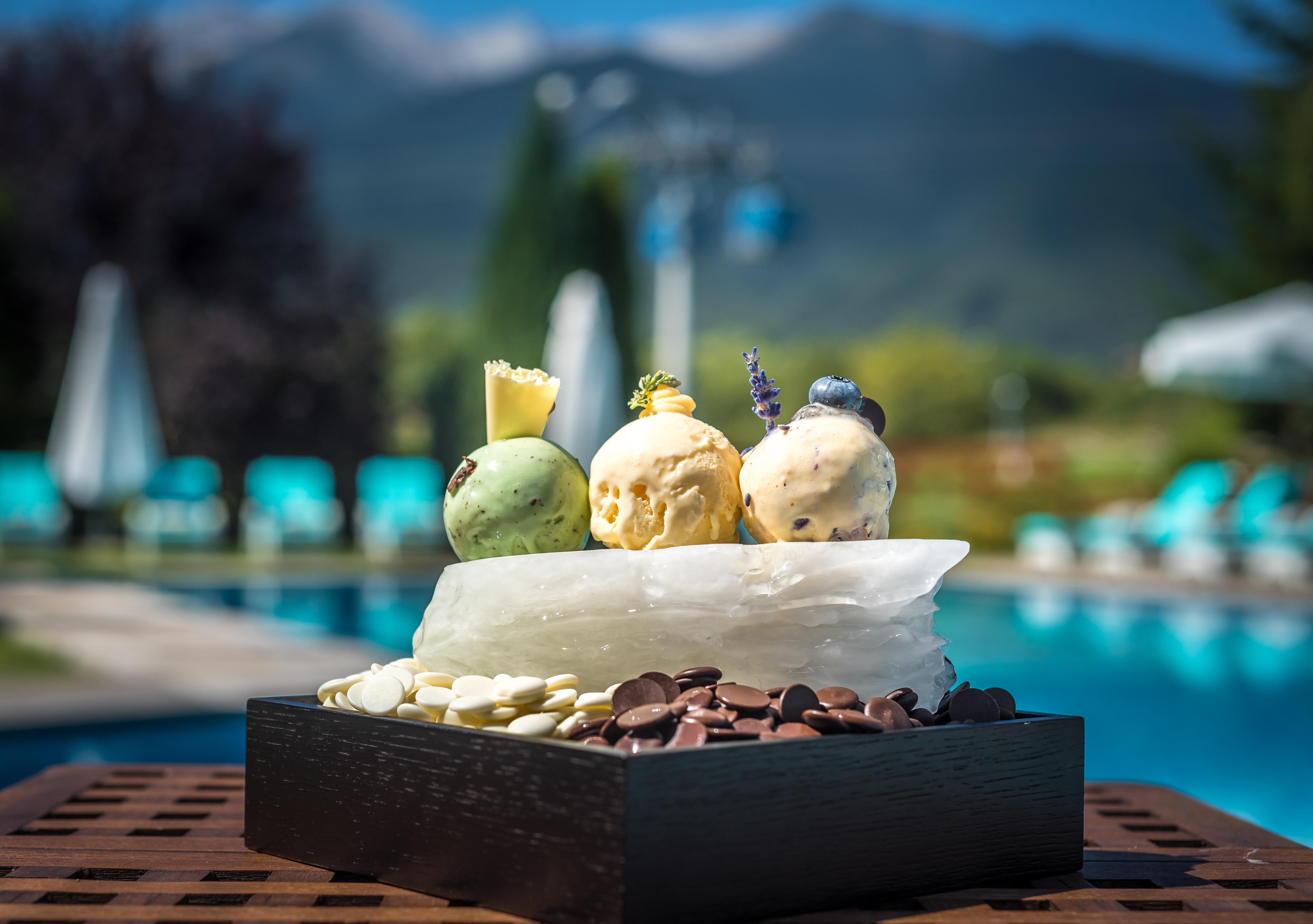 Kempinski Hotel Grand Arena Bansko Luaran gambar Ice cream