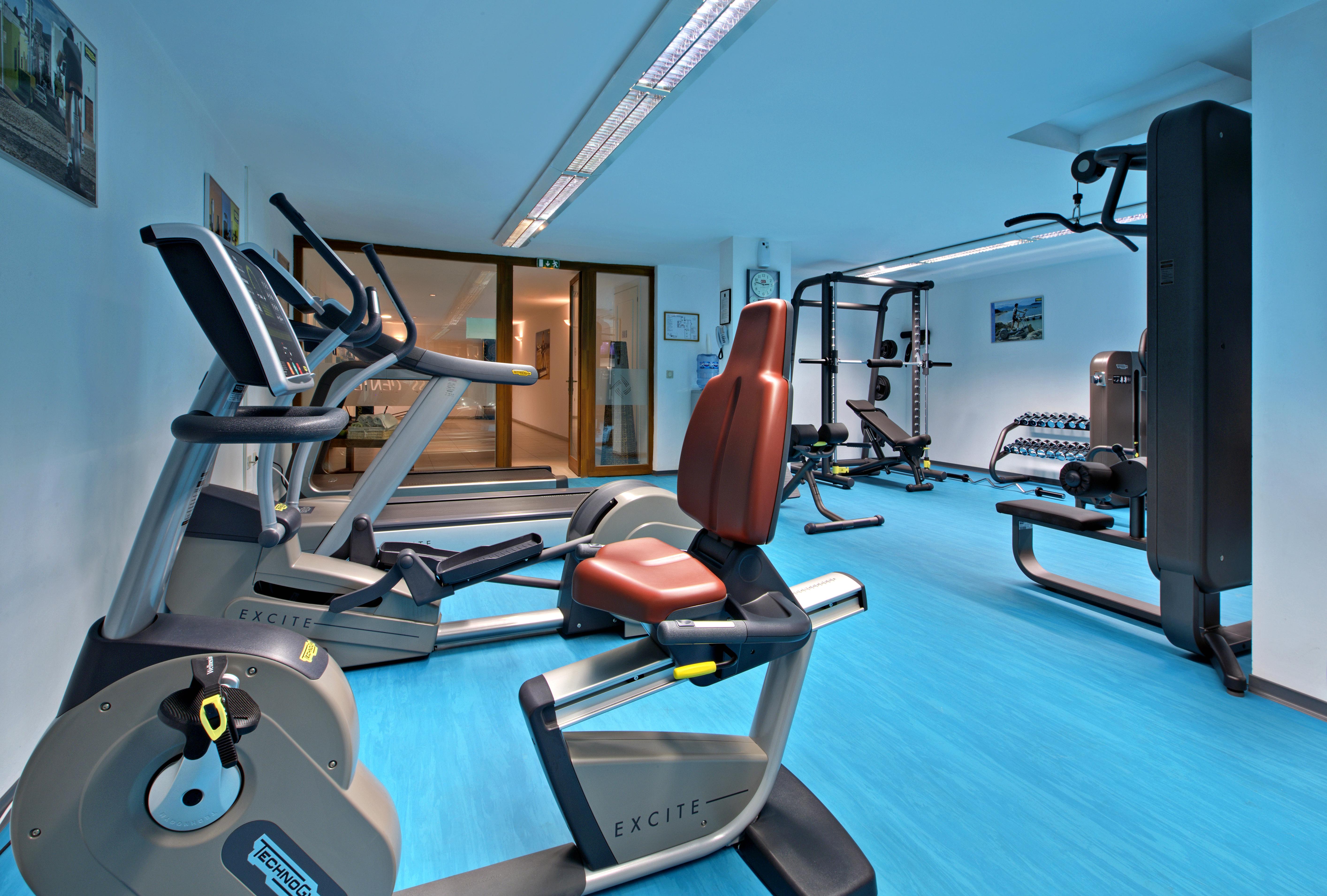 Kempinski Hotel Grand Arena Bansko Luaran gambar The gym at the hotel